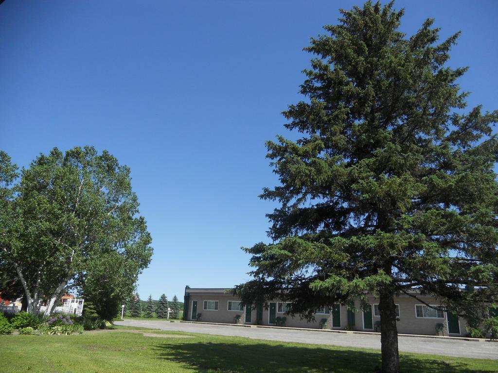 Motel Normandie Louiseville Экстерьер фото