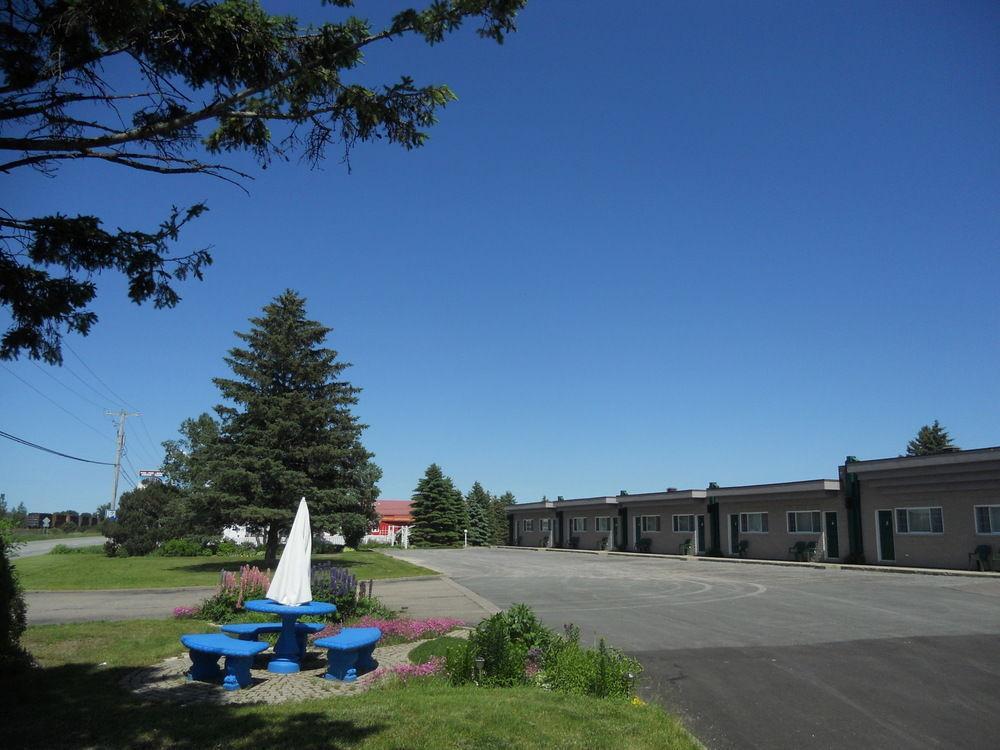 Motel Normandie Louiseville Экстерьер фото