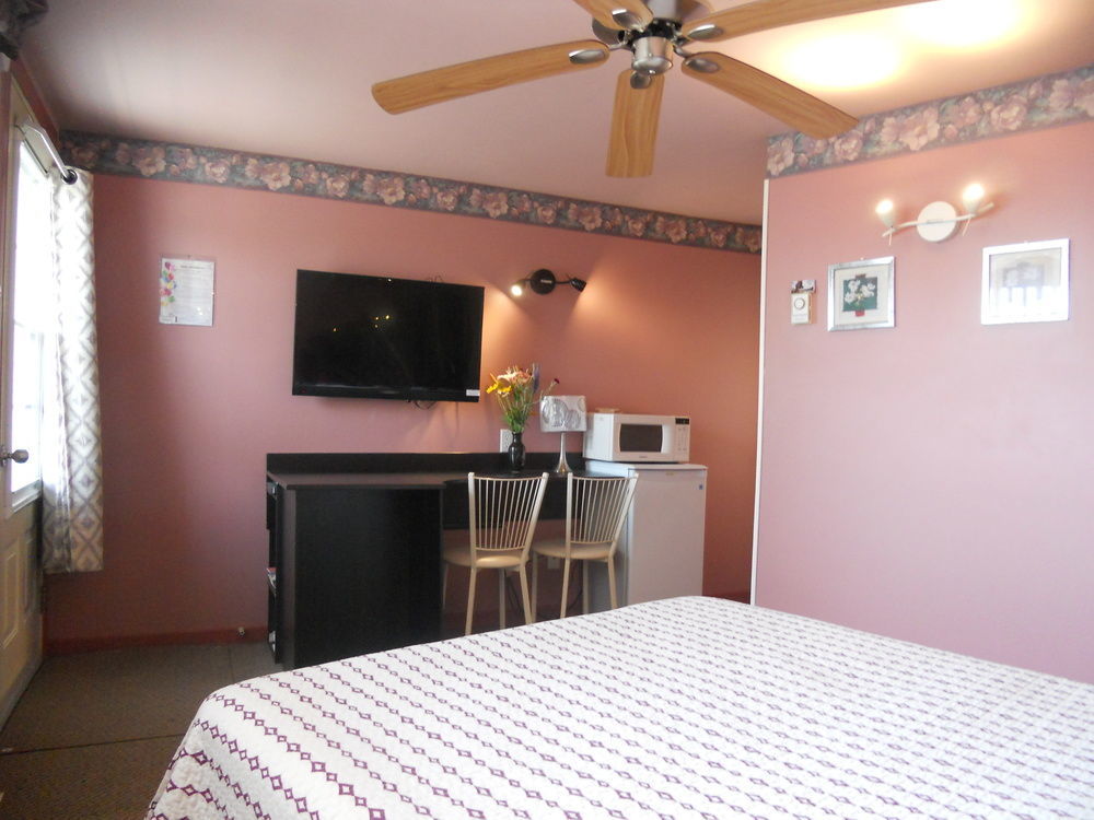Motel Normandie Louiseville Экстерьер фото